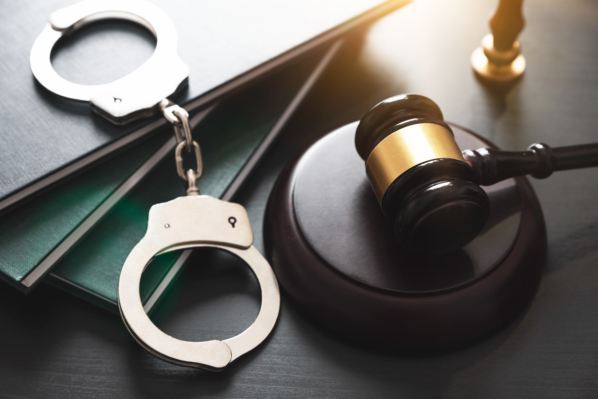 You are currently viewing Decoding The Justice System: Tips For Effective Criminal Defense